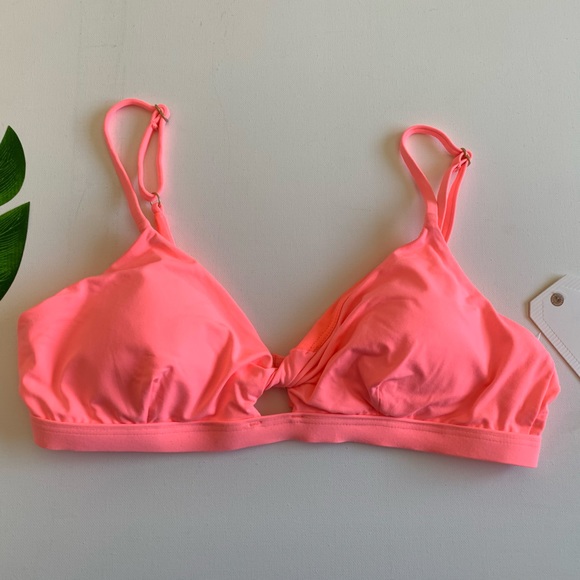 đź”…Billabong Sol Searcher Twist Topđź”… - Picture 2 of 7